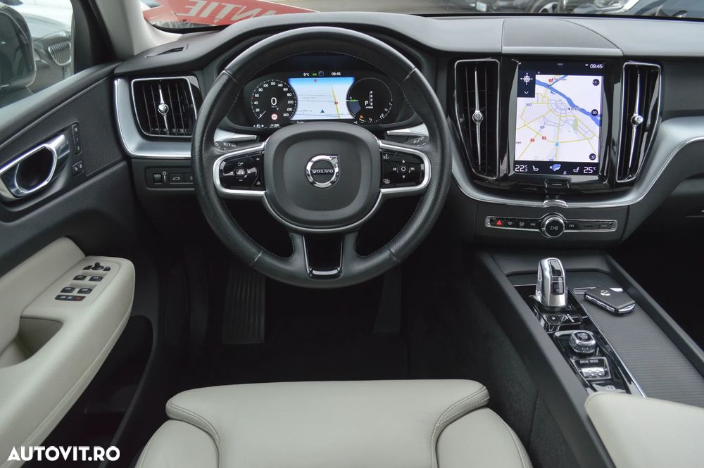 Volvo XC 60 T8 Twin Engine AWD Geartronic Inscription - 37