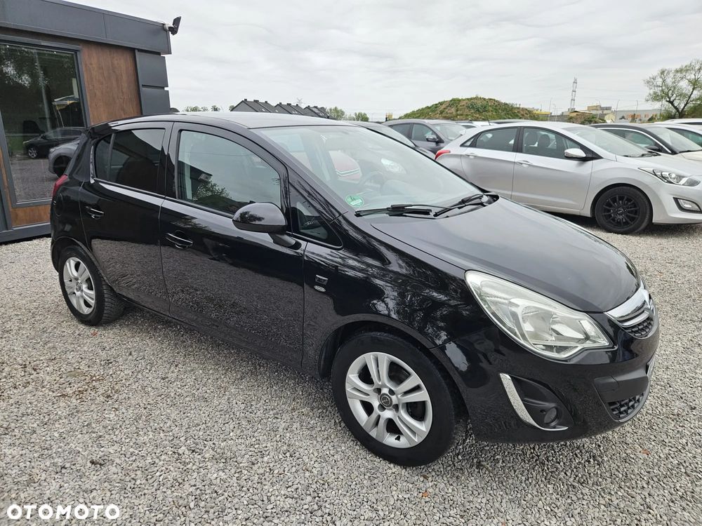 Opel Corsa 1.4 16V Satellite - 11