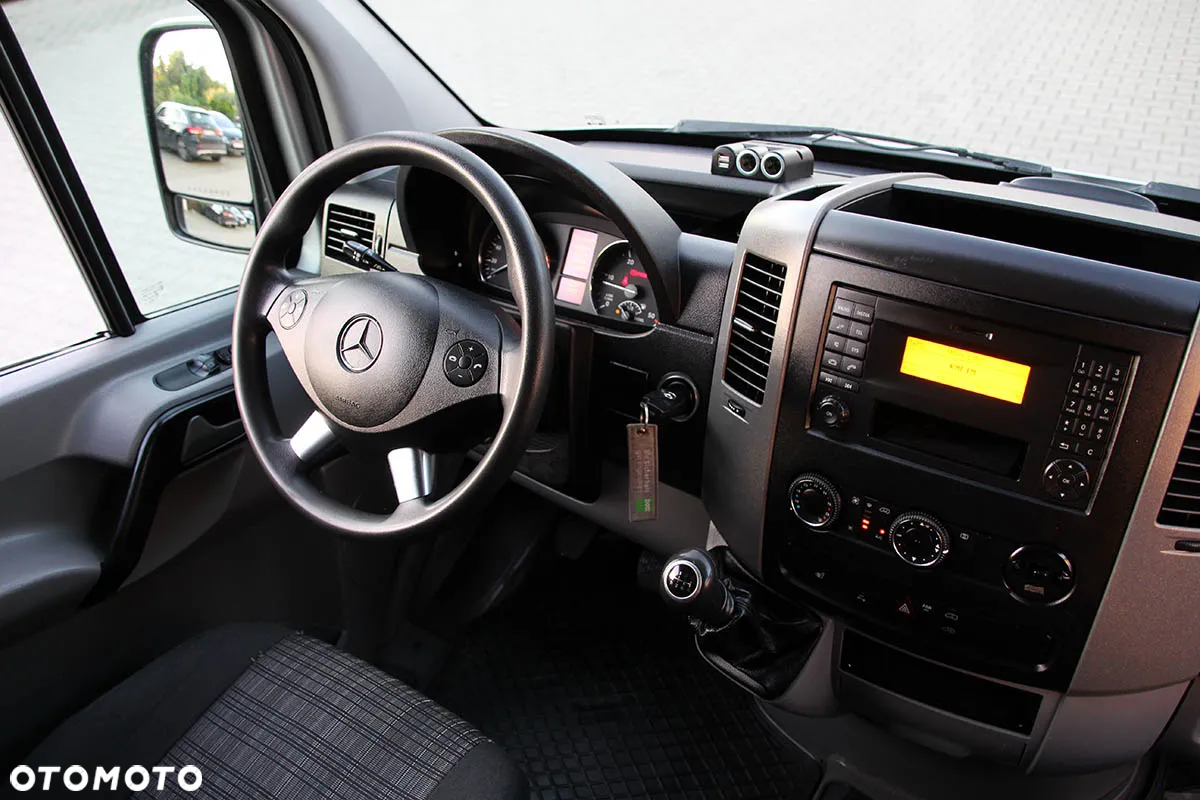 Mercedes-Benz SPRINTER L2H2 - 27