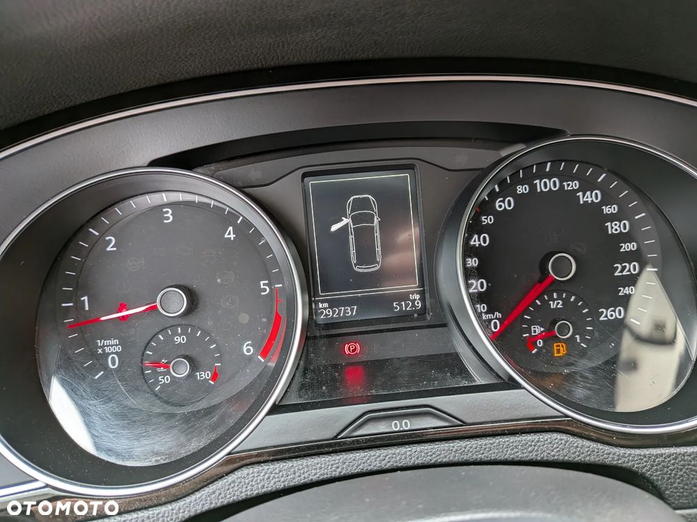 Volkswagen Passat 2.0 TDI (BlueMotion Technology) Comfortline - 18