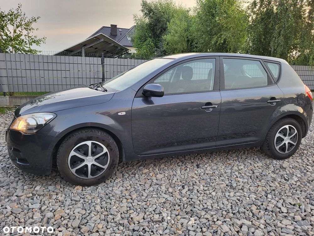 Kia Ceed 1.4 Comfort + - 21