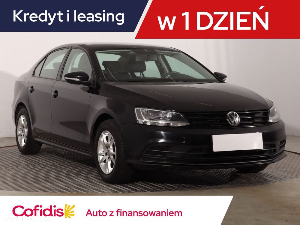 Volkswagen Jetta - 2