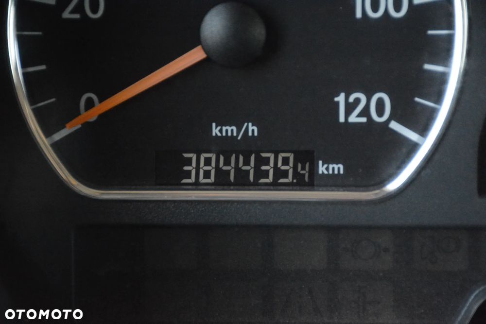 Mercedes-Benz Axor 1833 / 2012r. / 4x2 / Niski przebieg / Świeżo sprowadzony - 25