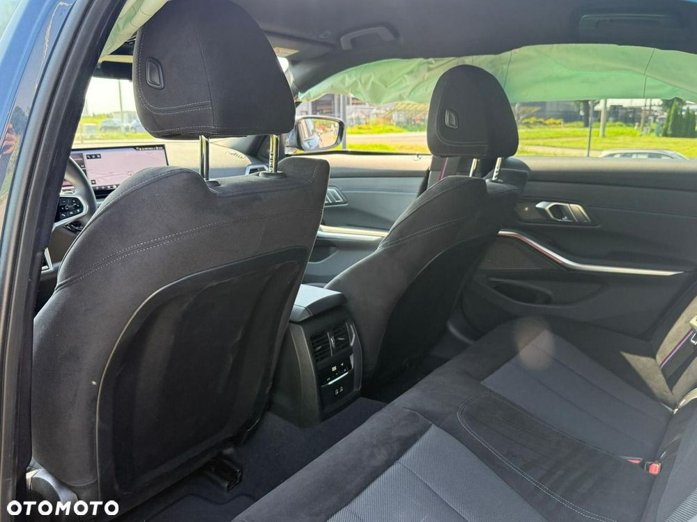 BMW Seria 3 320d xDrive mHEV M Sport - 16