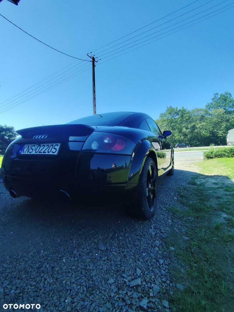 Audi TT Coupé - 8