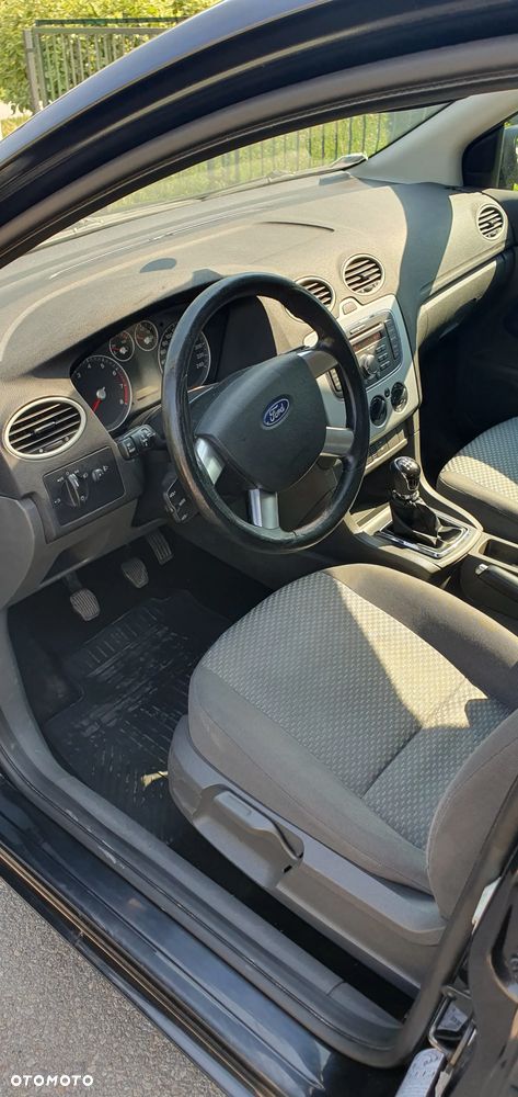 Ford Focus 1.6 Trend - 6