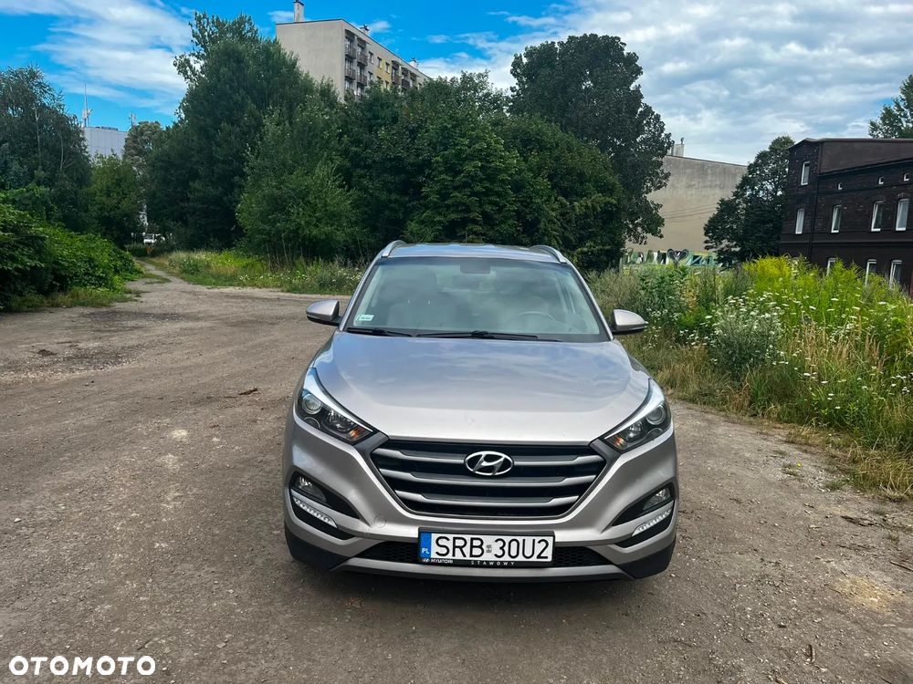 Hyundai Tucson 1.7 CRDI BlueDrive Style 2WD - 2