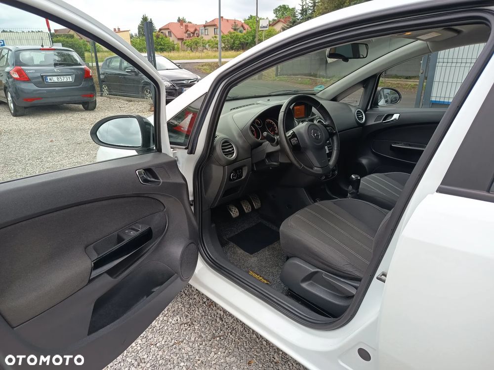 Opel Corsa 1.4 16V Active - 17