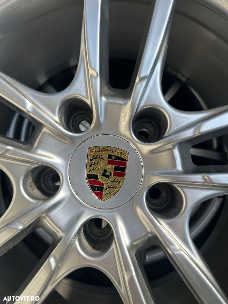 Porsche Cayenne E-Hybrid Tiptronic S Platinum Edition - 30