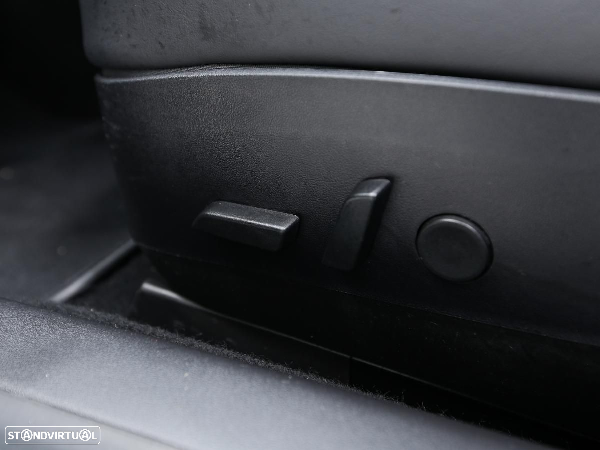 Tesla Model 3 Performance Dual Motor AWD - 17