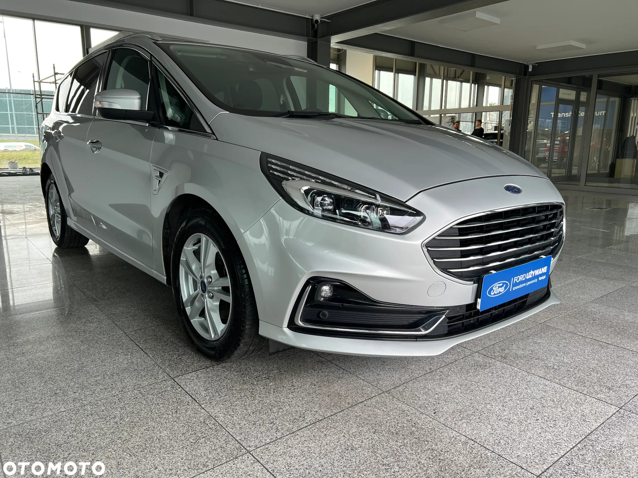 Ford S-Max 2.0 EcoBlue Titanium - 4