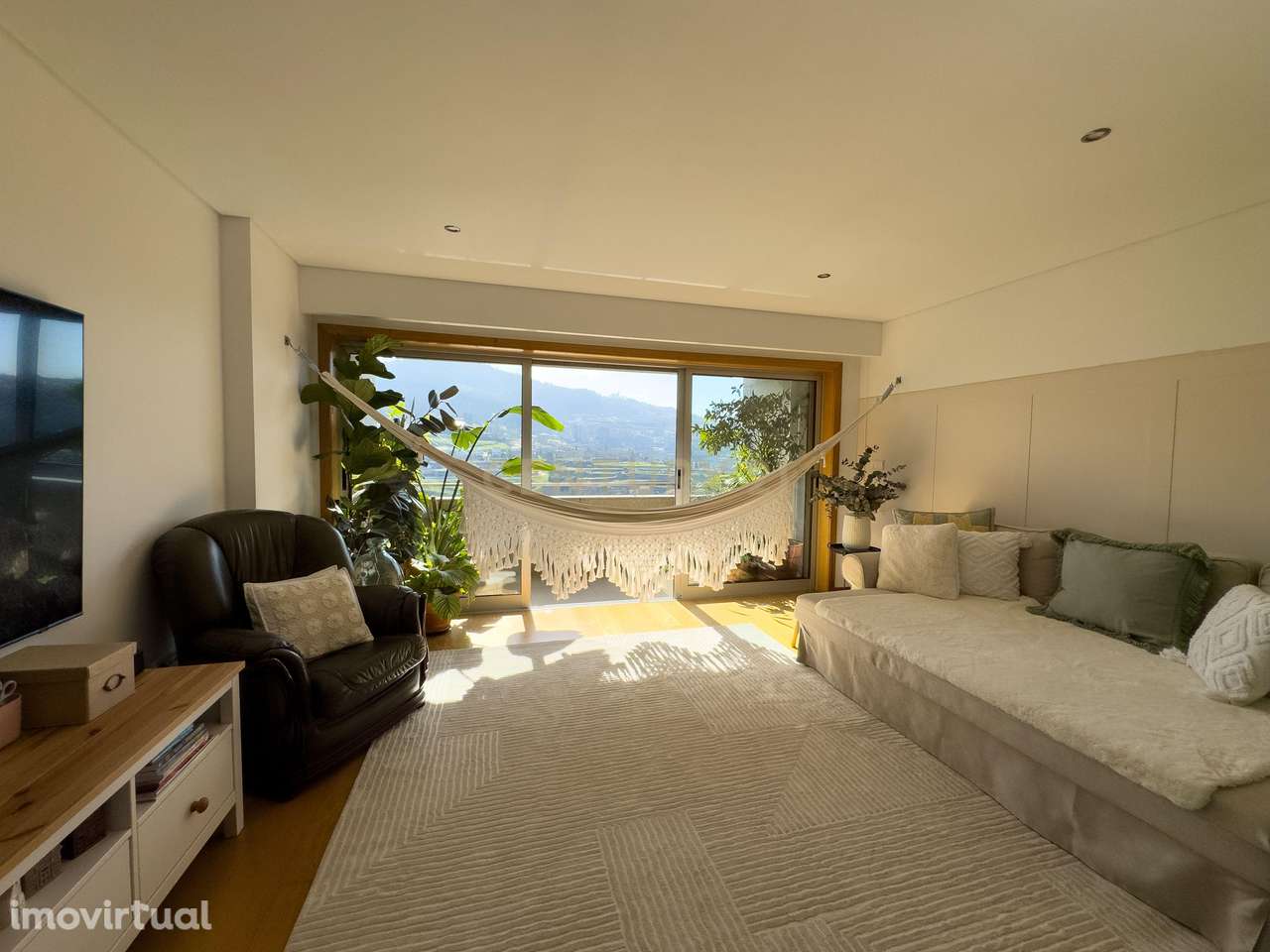 Apartamento T3, 5º andar na Costa, Guimarães, Rua Antero Henriques da - Grande imagem: 2/47