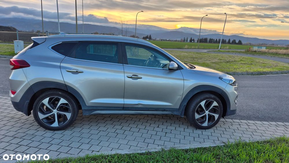 Hyundai Tucson 2.0 CRDI BlueDrive TourdePologne 2WD - 2
