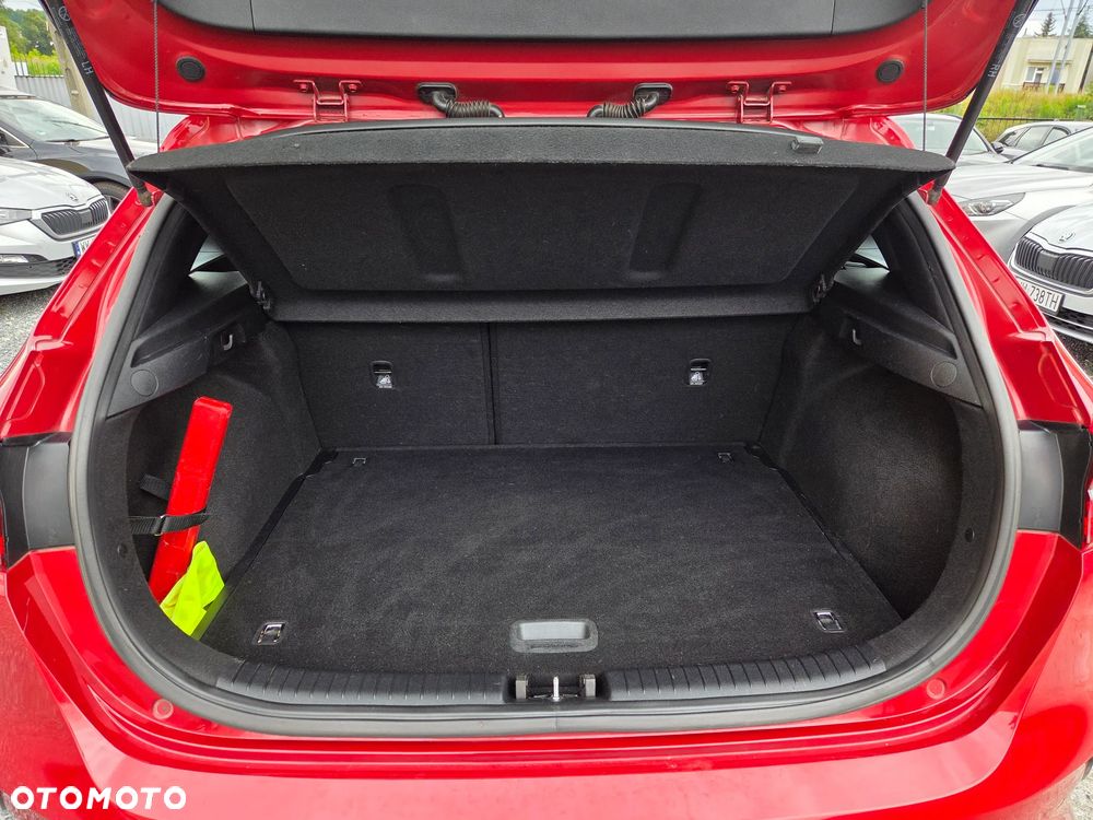 Kia Ceed 1.5 T-GDI M - 11