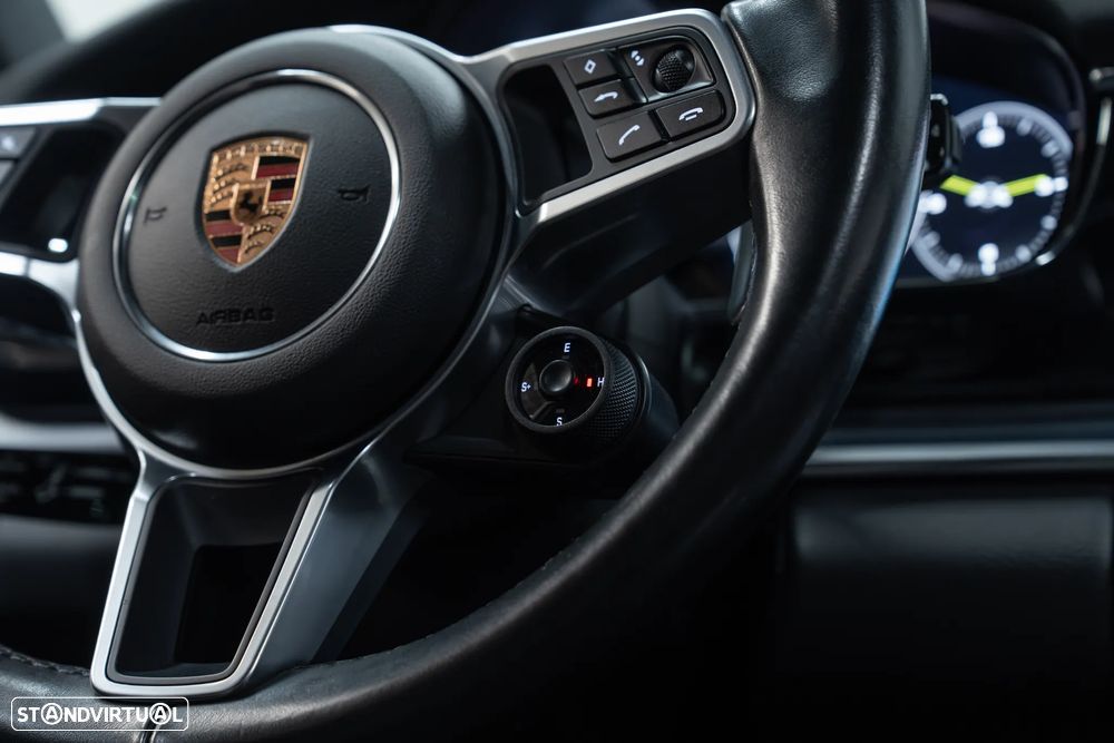Porsche Panamera Sport Turismo - 24