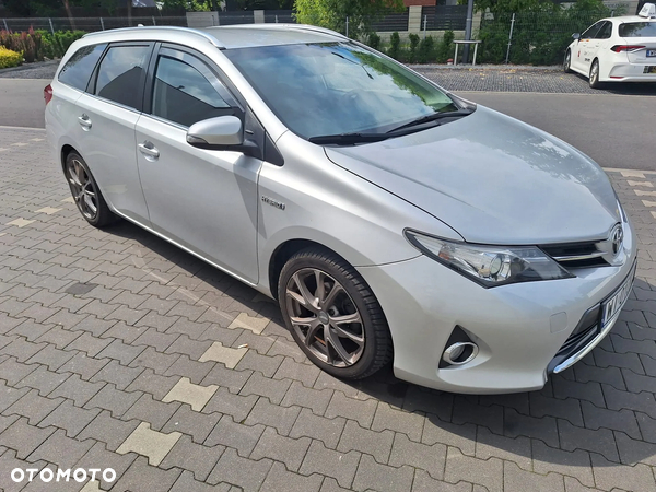 Toyota Auris 1.8 HSD Luna