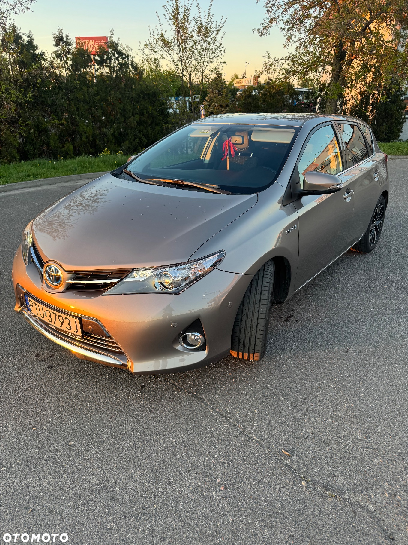 Toyota Auris Hybrid 135 Premium - 2