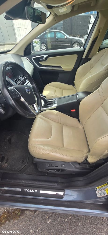 Volvo XC 60 T6 AWD Drive-E Momentum - 16