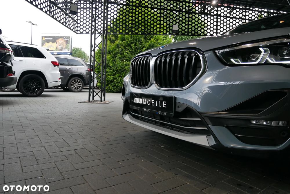 BMW X1 sDrive18i Business Edition - 29