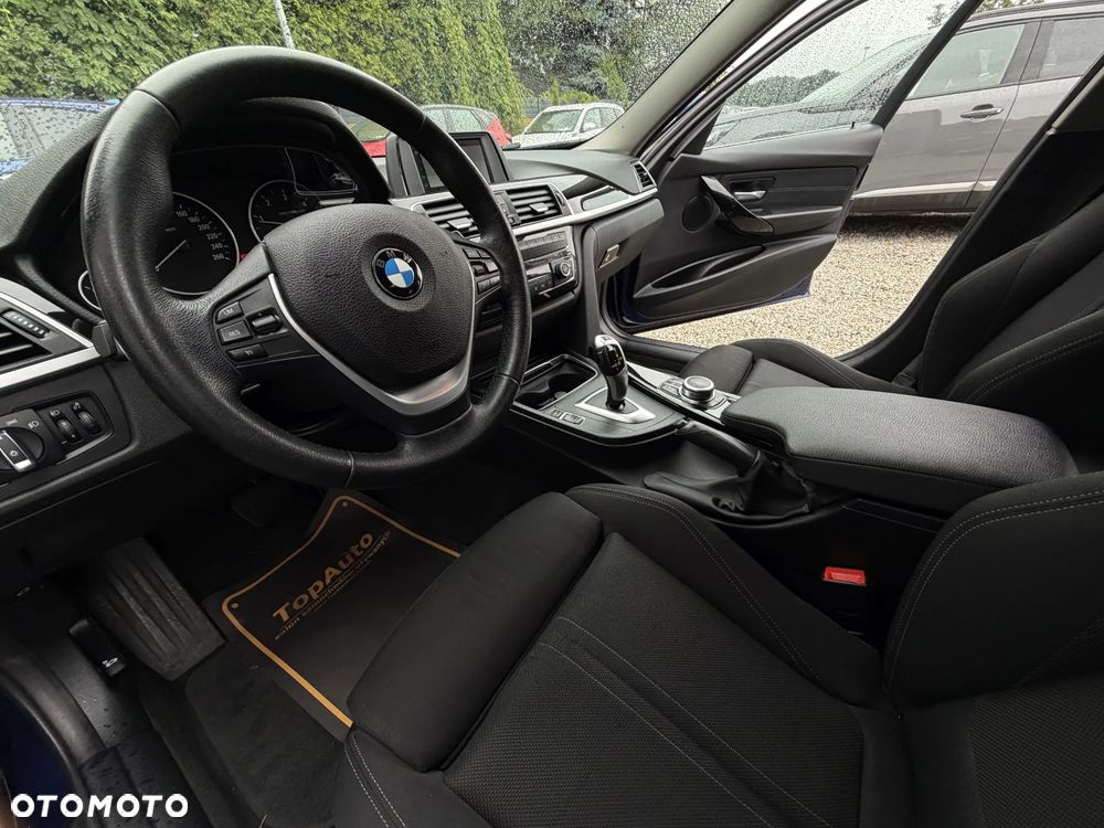 BMW Seria 3 320d Sport Line - 19