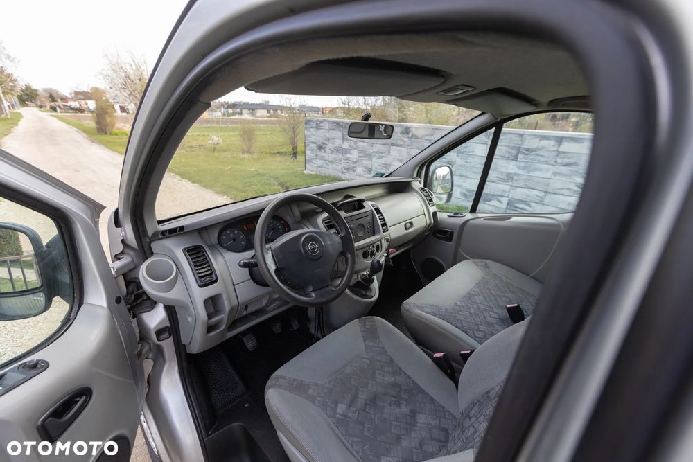 Opel Vivaro - 13