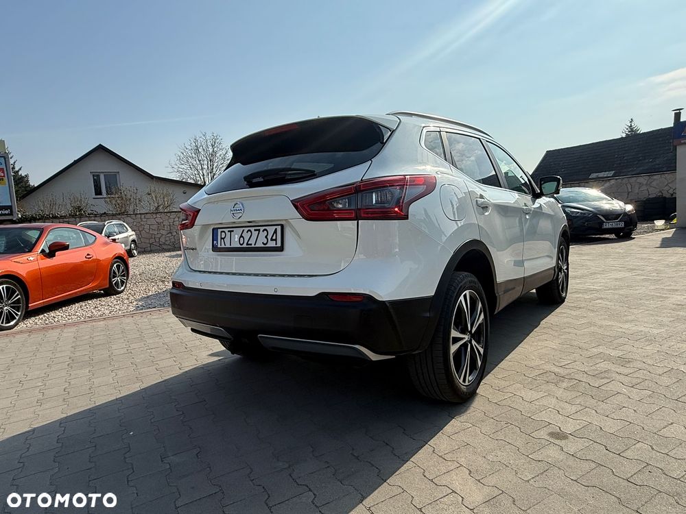Nissan Qashqai 1.7 dCi Xtronic ALL-MODE 4x4i TEKNA - 12