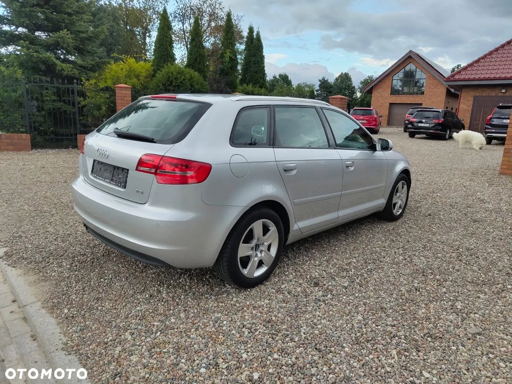 Audi A4 2.0 TDI DPF S line Sportpaket - 21
