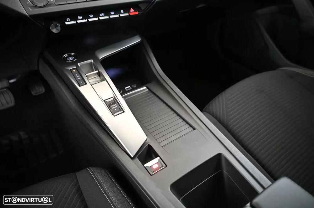 Peugeot 308 Hybrid 180 e-EAT8 Allure - 12