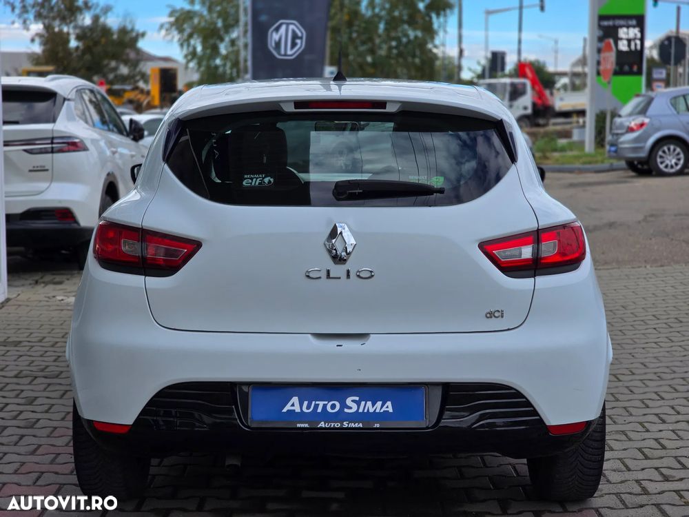 Renault Clio - 7