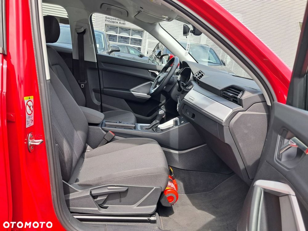 Audi Q3 - 22