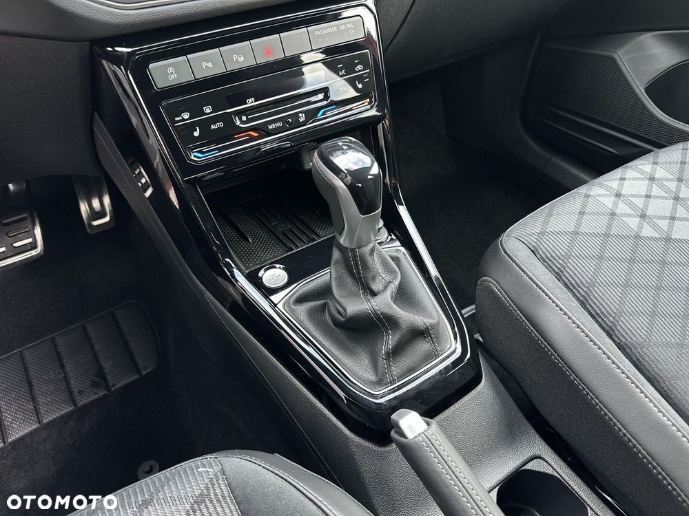 Volkswagen T-Cross - 15