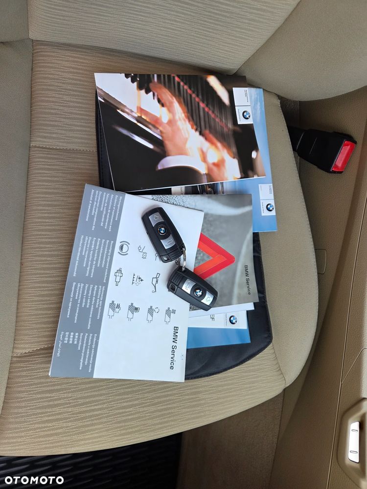 BMW X1 sDrive18i xLine - 20