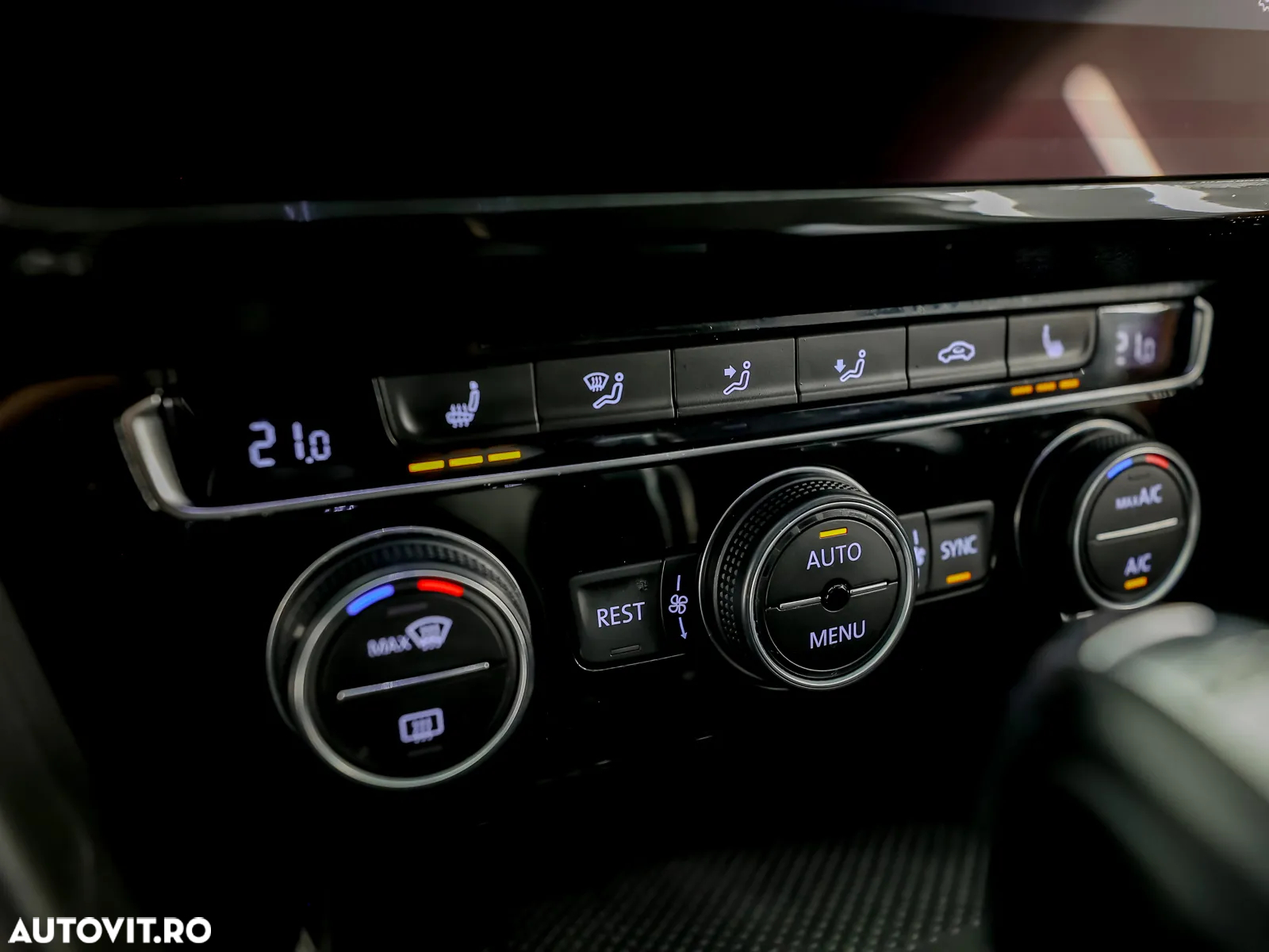 Volkswagen ARTEON 2.0 TDI SCR DSG Elegance - 18