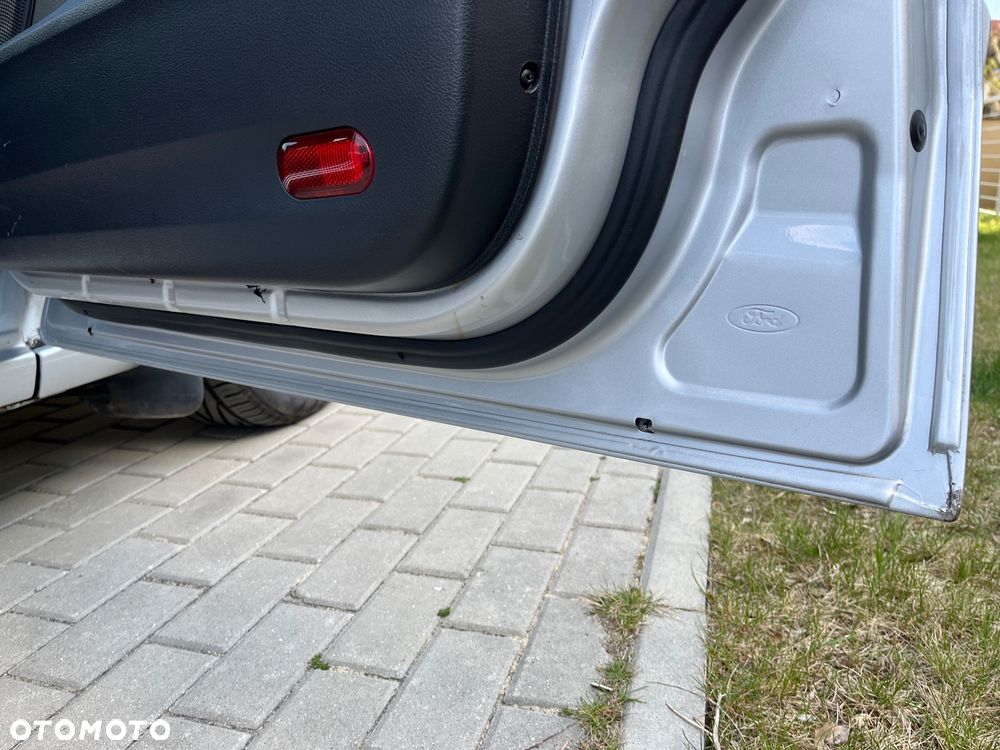 Ford S-Max 2.0 TDCi DPF Trend - 29