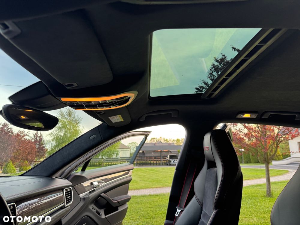 Porsche Panamera - 15