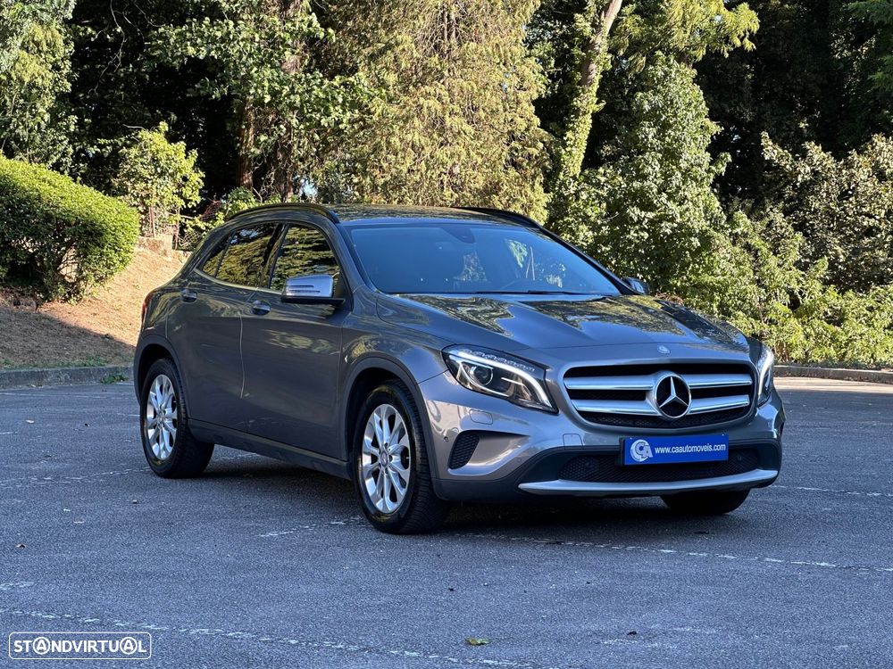 Mercedes-Benz GLA 180 d 7G-DCT Urban - 27