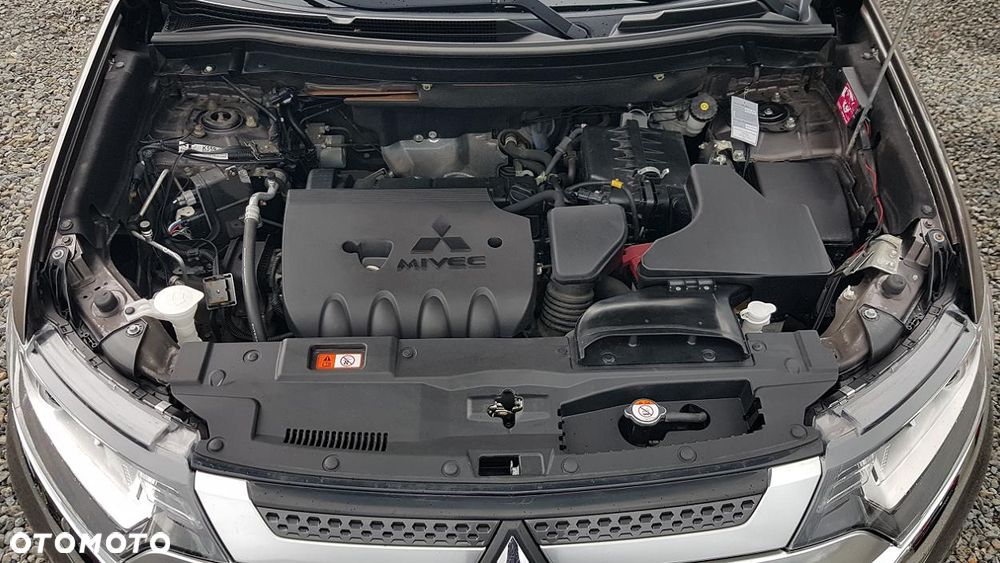 Mitsubishi Outlander 2.0 2WD CVT Spirit - 36