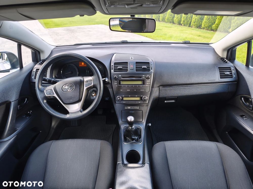 Toyota Avensis 2.0 D-4D Sol - 19