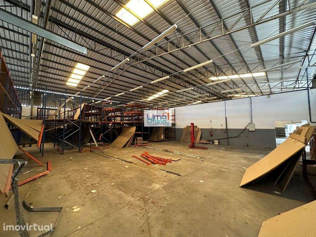 Armazém com 1440 m2 - Marinheiros/Marrazes - Leiria - Grande imagem: 2/6