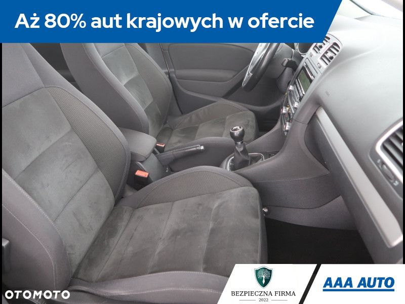 Volkswagen Golf - 10