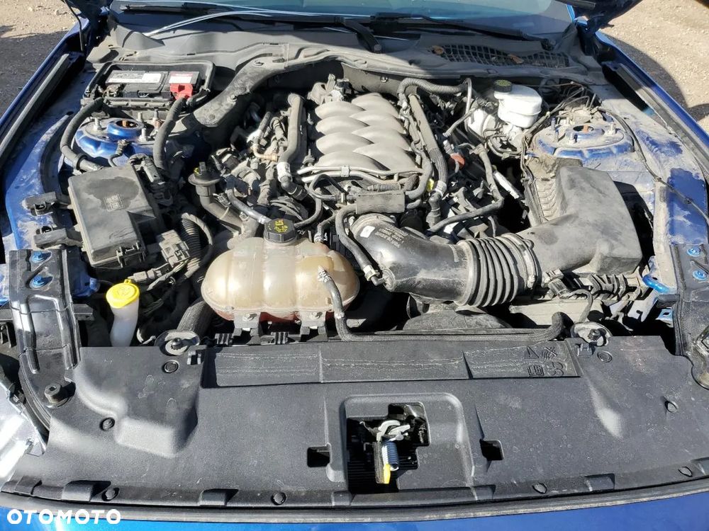 Ford Mustang 5.0 V8 GT - 11