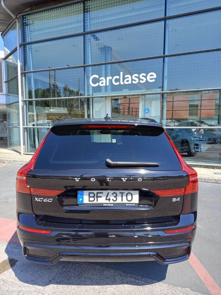 Volvo XC 60 2.0 B4 Plus Dark - 8