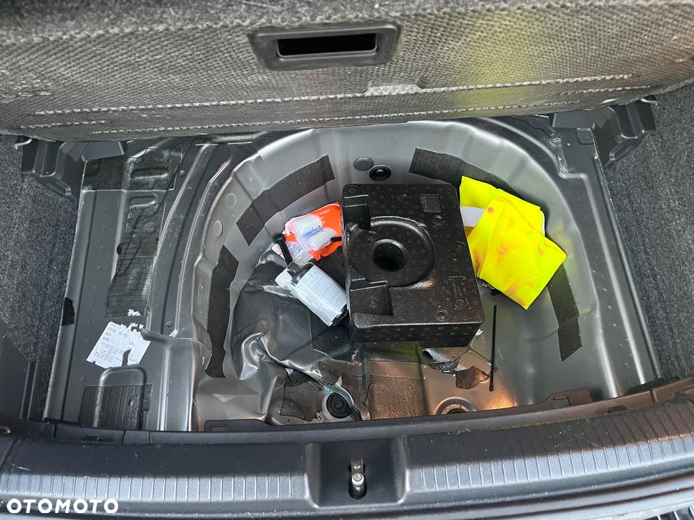 Volkswagen Polo - 14