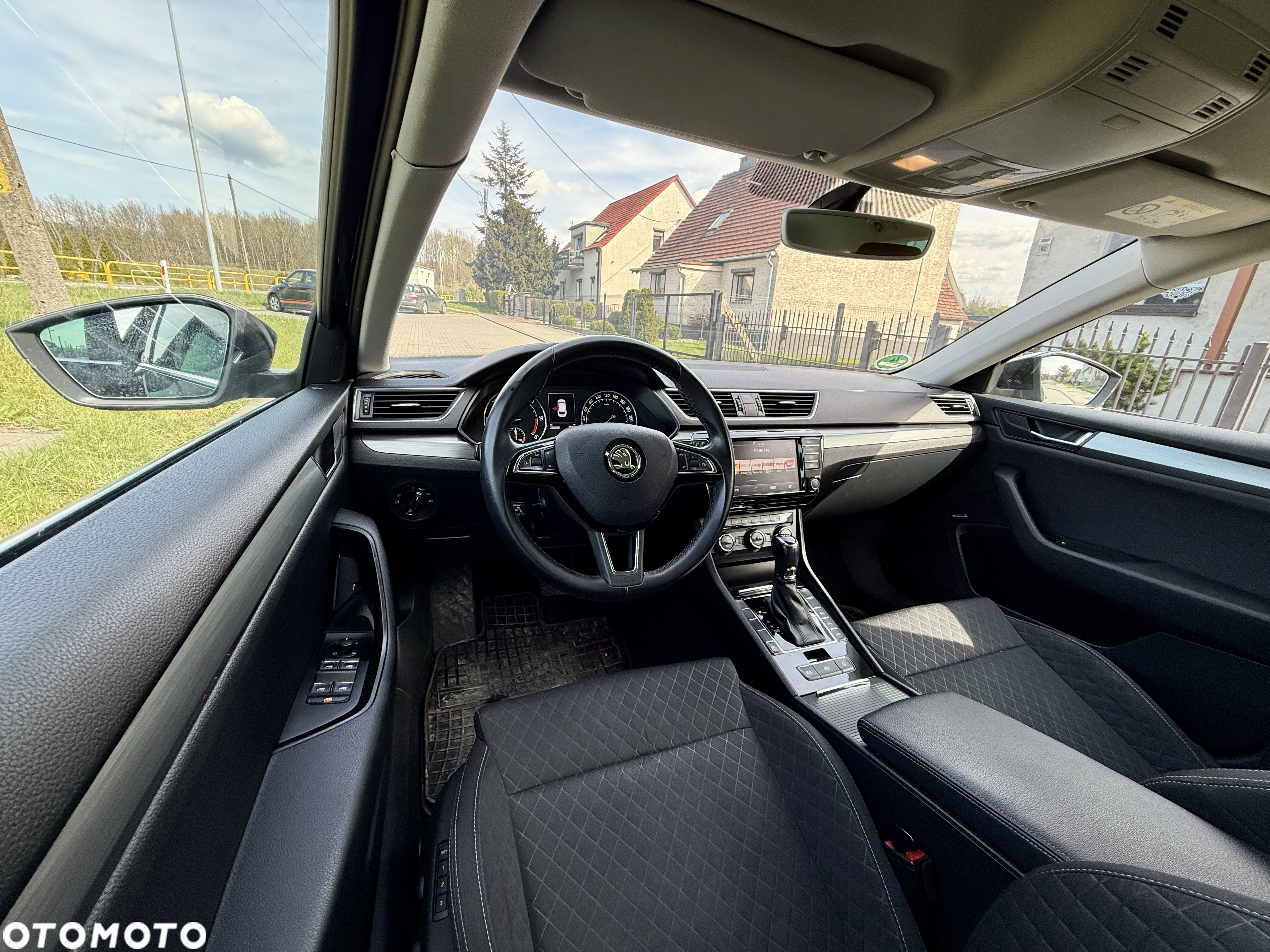 Skoda Superb Combi 1.6 TDI DSG Ambition - 27