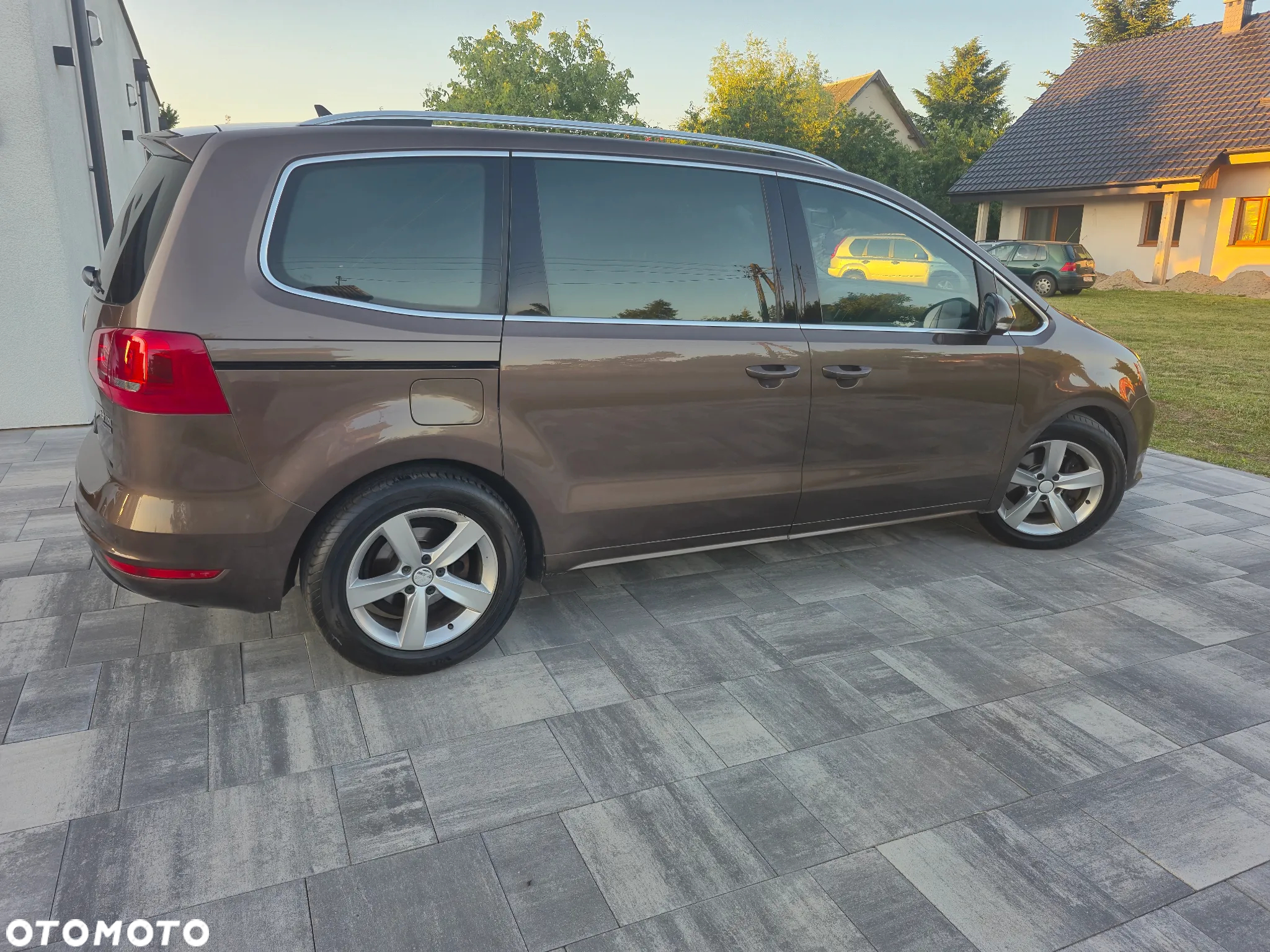 Volkswagen Sharan 2.0 TDI Highline DSG - 5