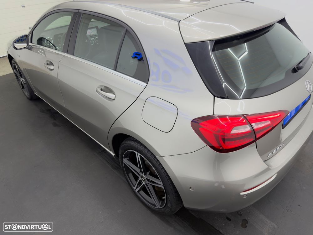 Mercedes-Benz A 250 e 8G-DCT Style - 10