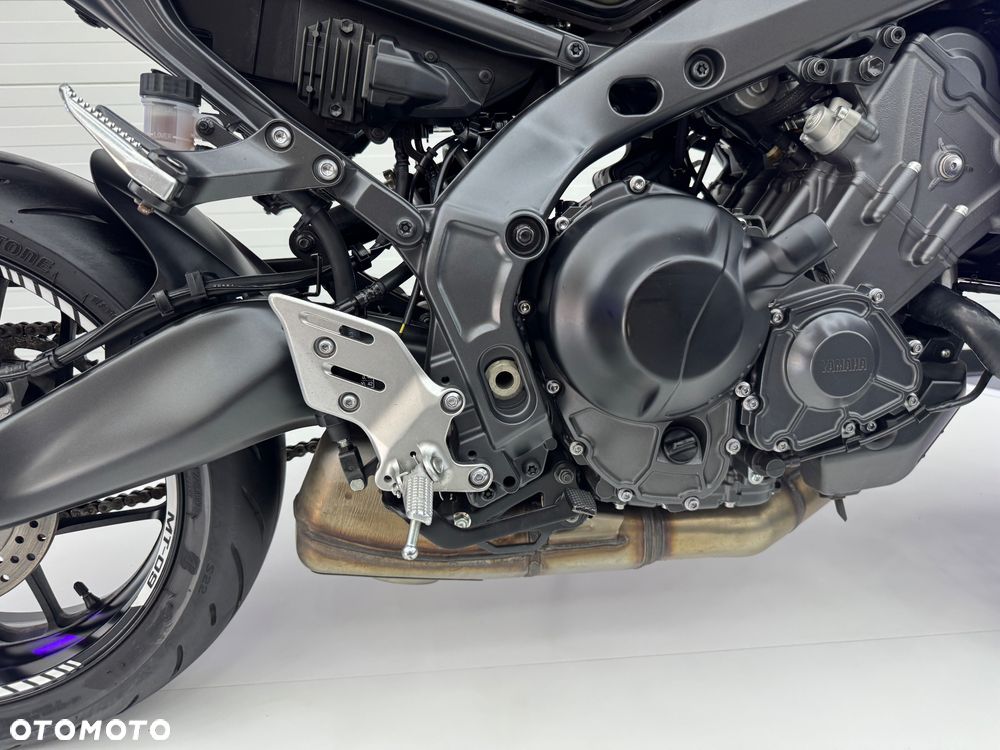 Yamaha MT - 28