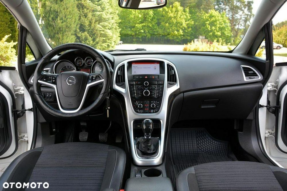 Opel Astra 1.4 Turbo Cosmo - 23