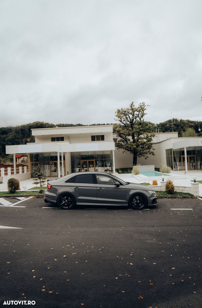 Audi RS3 - 2