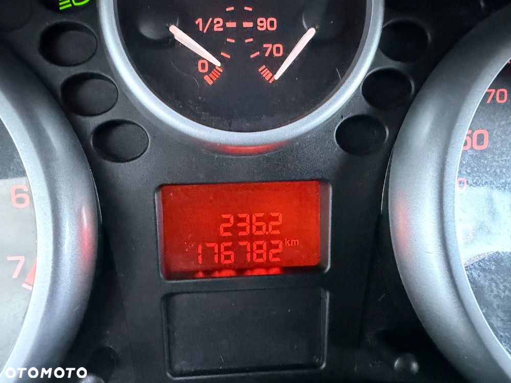 Peugeot 207 95 VTi Filou - 23